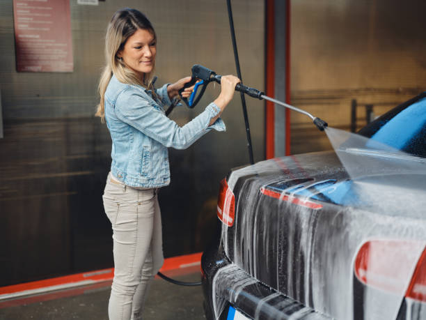 Why Choose Our Certified Pressure Washing Experts for Your Project Needs in Longwood, FL?